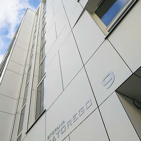公寓 Grochcamp Batorego 31
